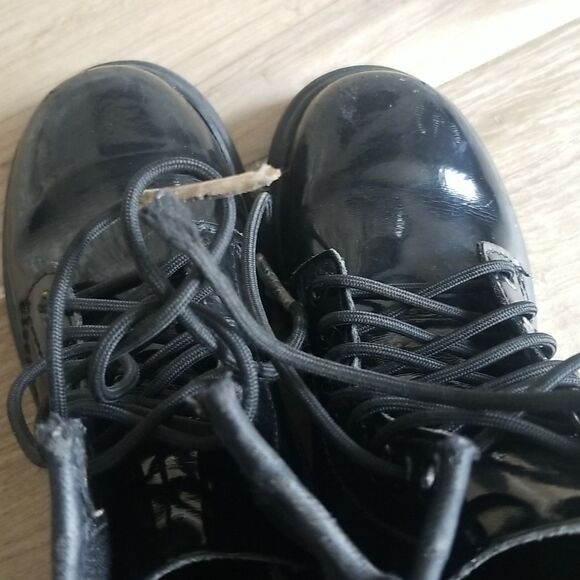 Dr. Marten Kids Patent Leather Boots Sz 10 - Picture 5 of 8